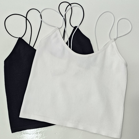 🇪🇦 Zara Black & White Cropped Ribbed Tank Top Set of 2 - Picture 15 of 16